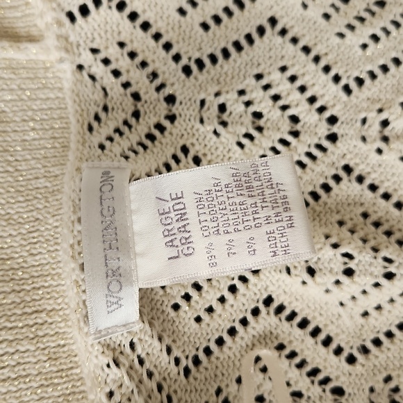 Sweater - Picture 3 of 4